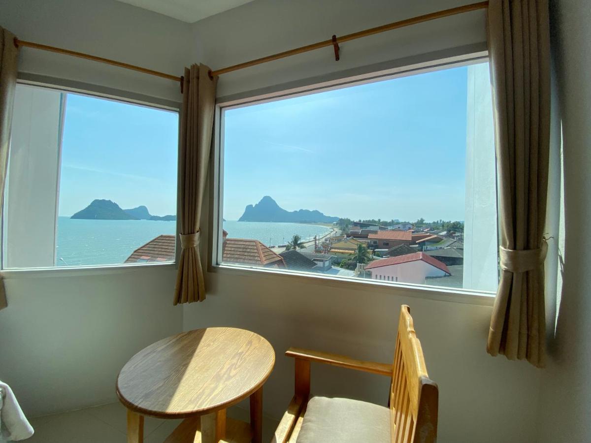 Prachuap Beach Hotel Prachuap Khiri Khan Exterior foto